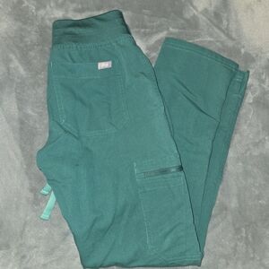 Figs Yola Hunter Green Scrubs